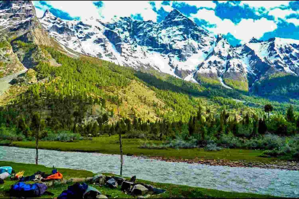 Basho Valley Pakistan is a hidden gem located in the Skardu District of Gilgit-Baltistan, Pakistan. Situated in the Karakoram mountain range, Basho Valley is a paradise for nature lovers and adventure seekers alike